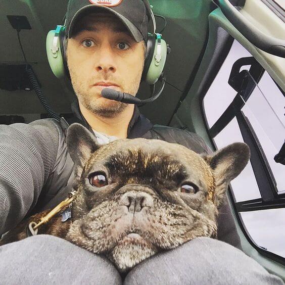 Zach Braff flying with his French Bulldog