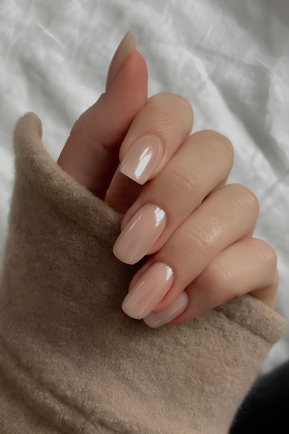 Beige chrome manicure