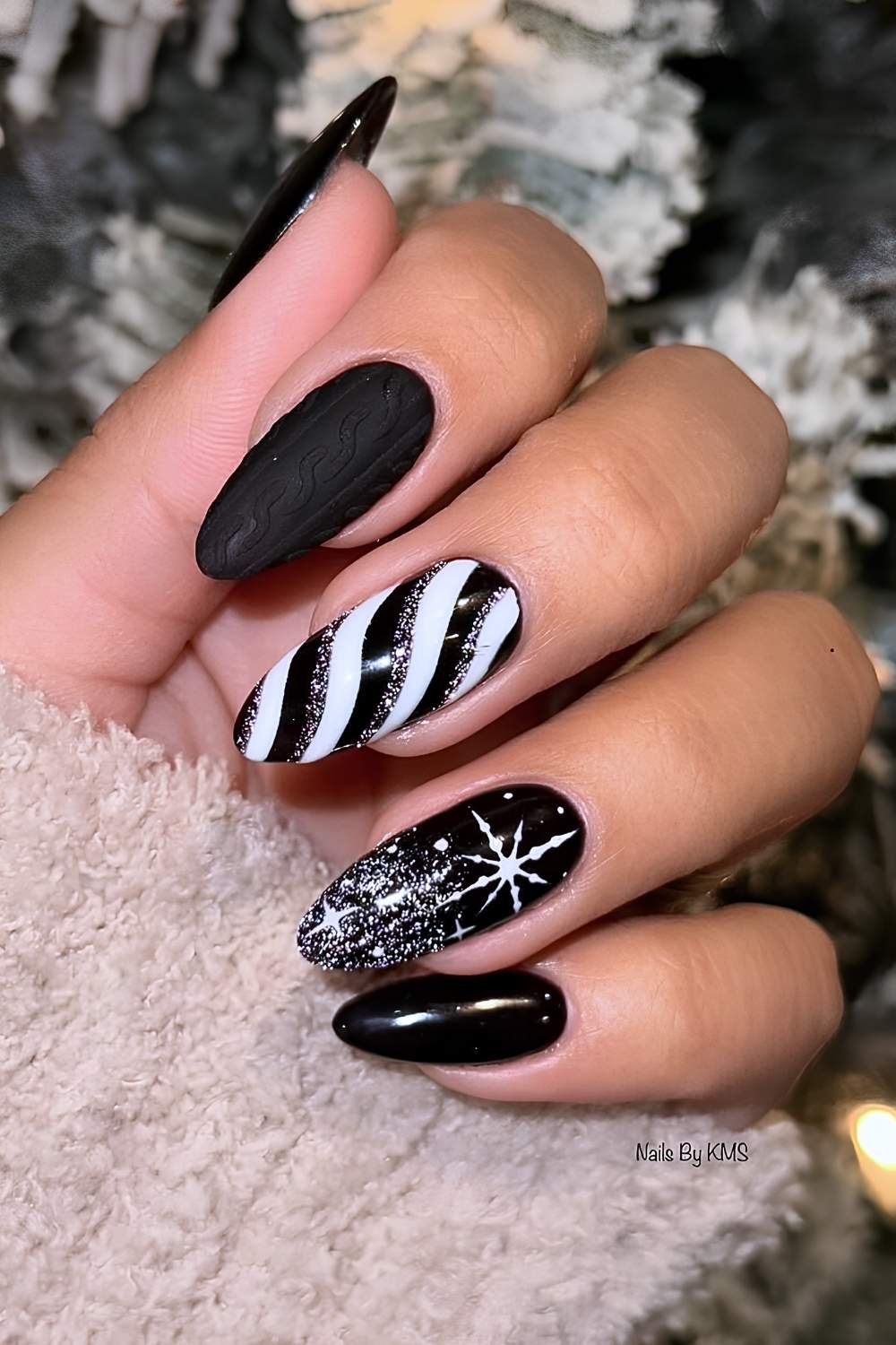 Black Christmas themed manicure
