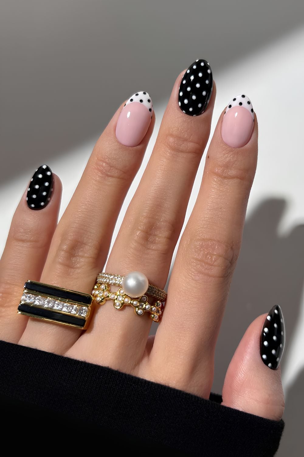 Black and white polka dot manicure