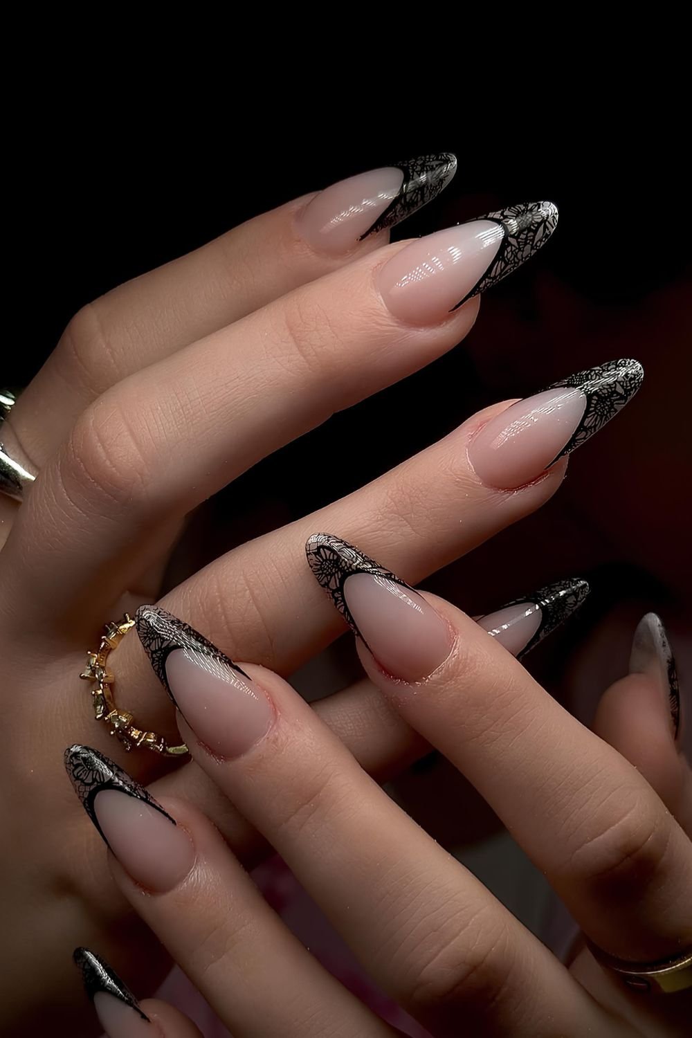 Black lace-effect French mani