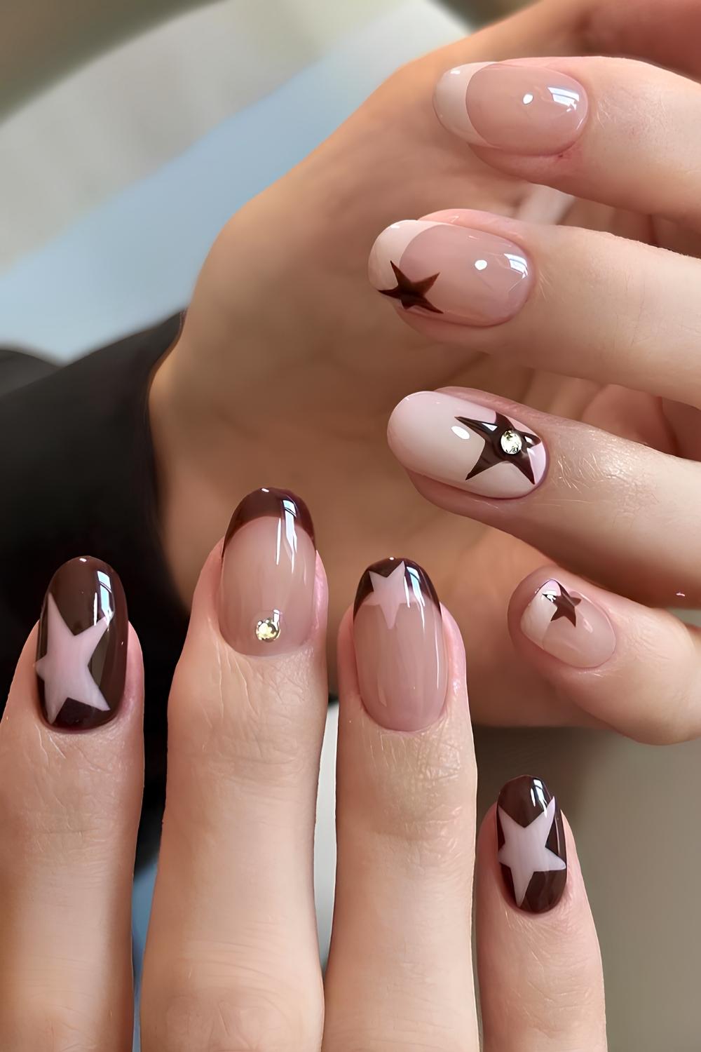 Brown and pink star manicure