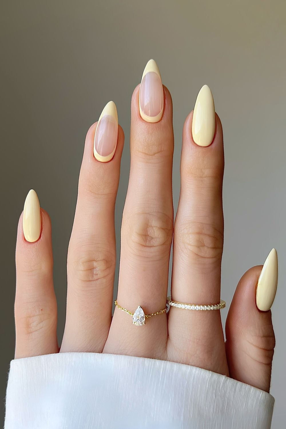 Butter yellow mani with accent negative space