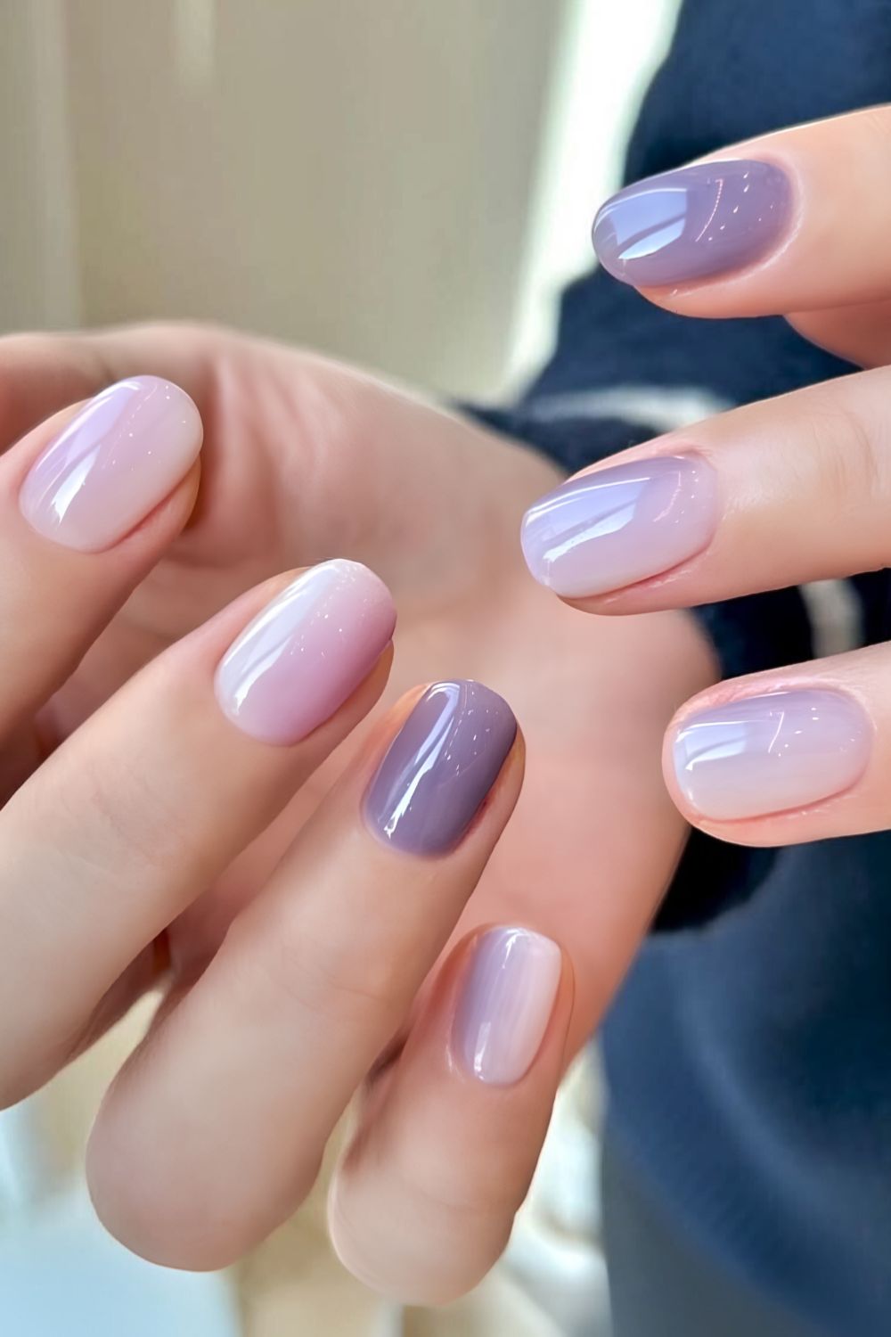Lavender and lilac gradient nails