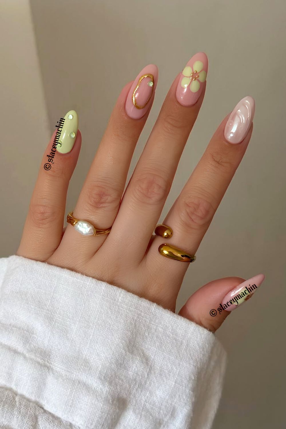 Mint green mix and match manicure