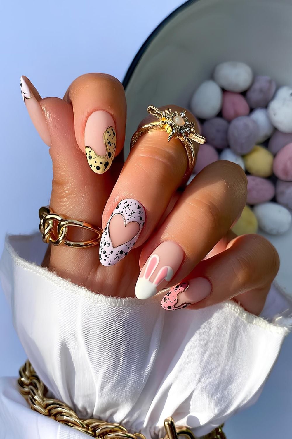Mix and match Easter nail design