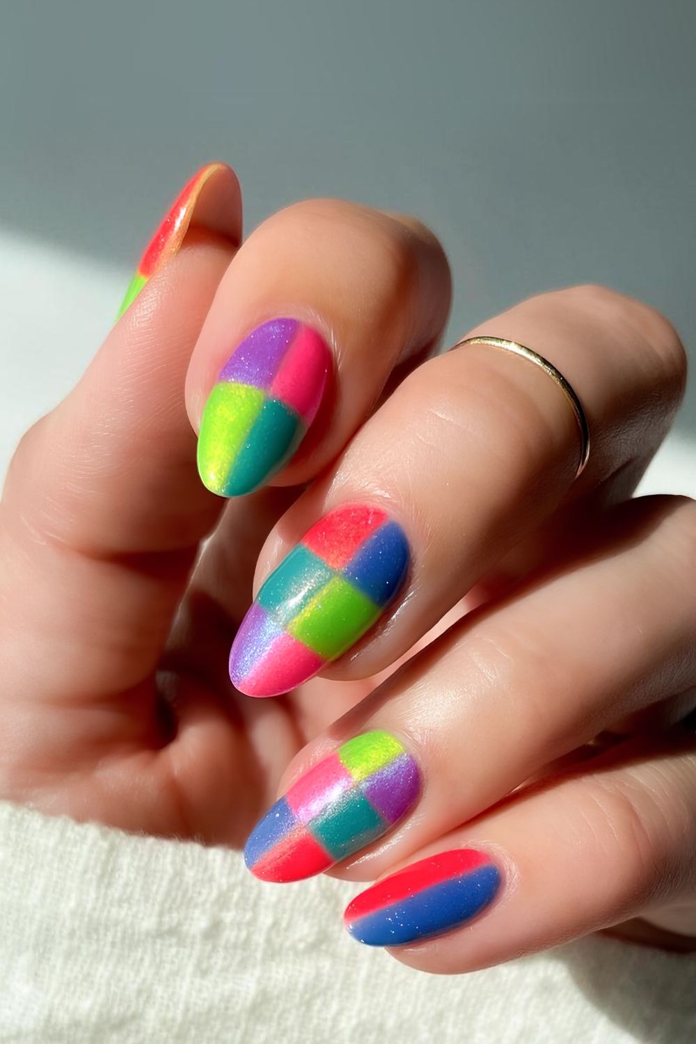 Neon checkerboard mani