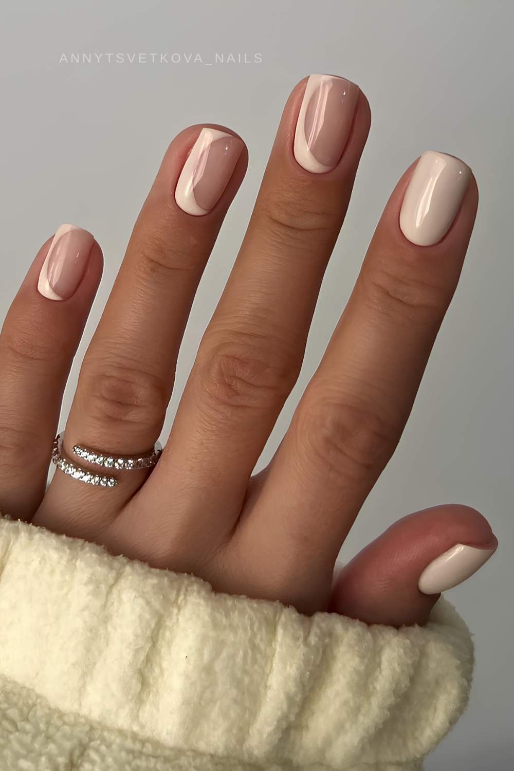 Neutral nails with negative space design