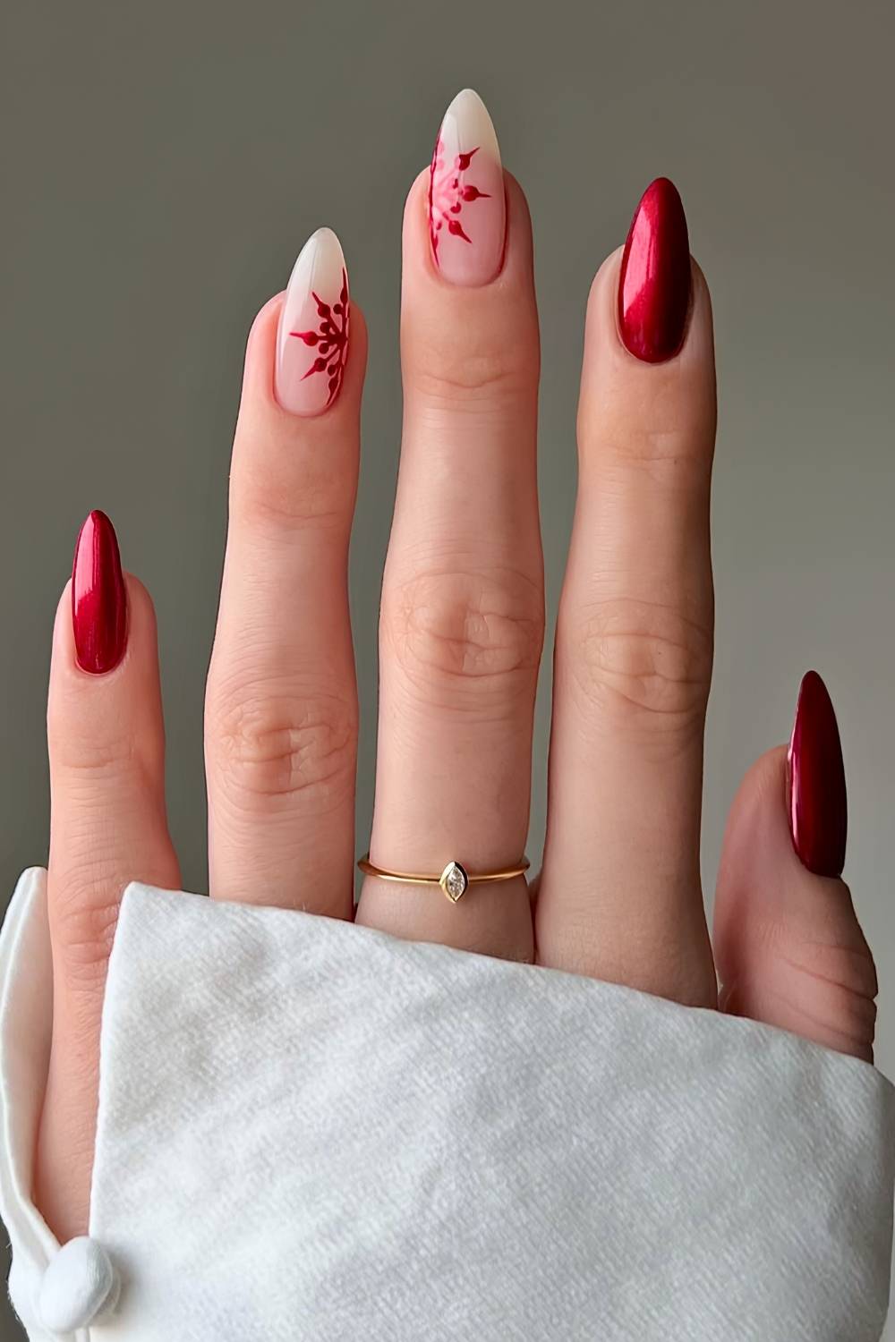 Red Christmas mani with snowflake art
