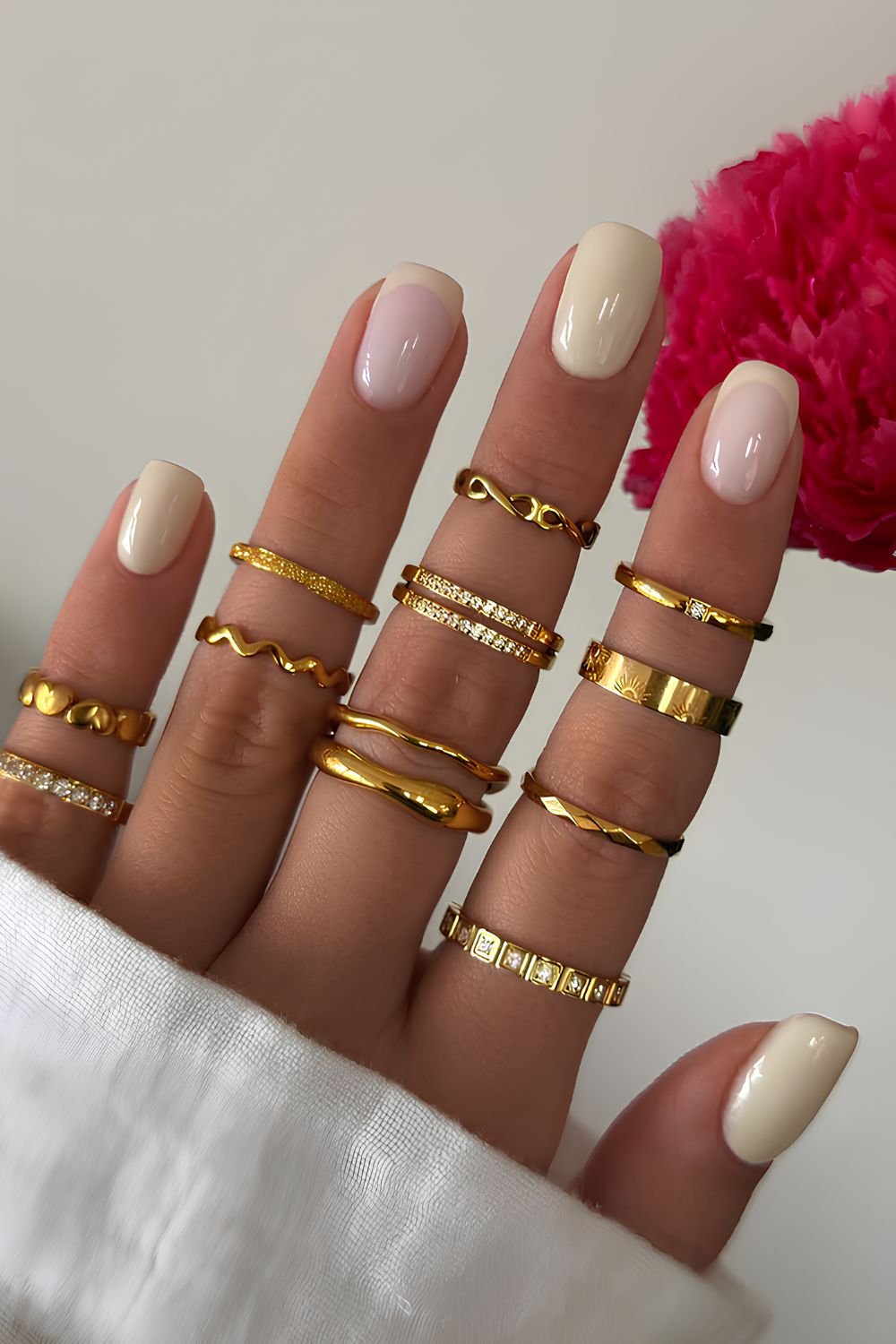 Short vanilla manicure