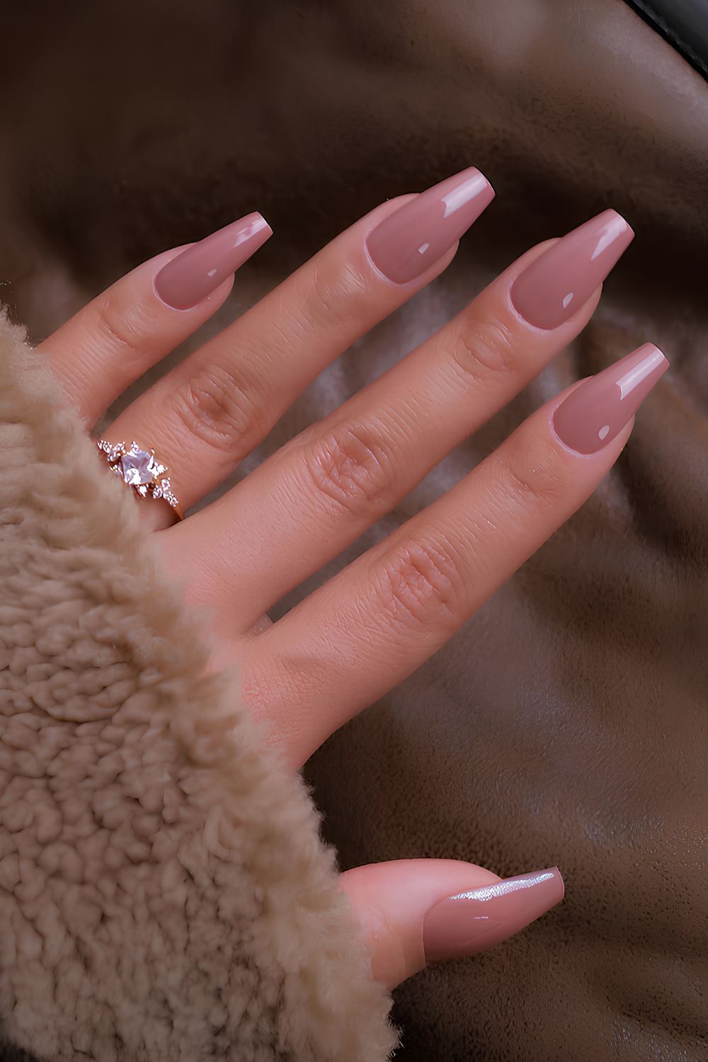 Solid mauve manicure
