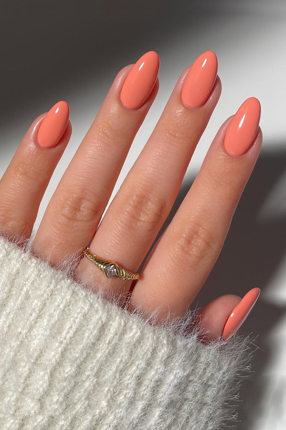Solid peach manicure