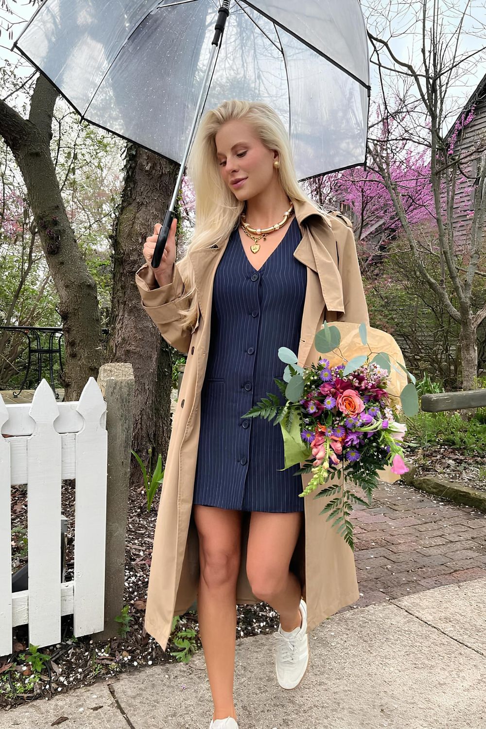 Stripped navy blue mini dress with beige trench coat