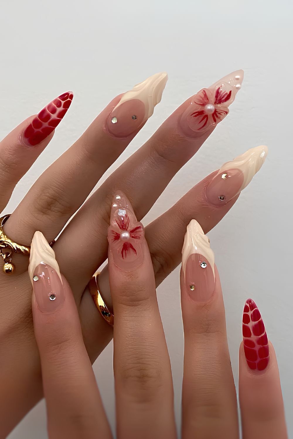 Vanilla and red 3D floral mani