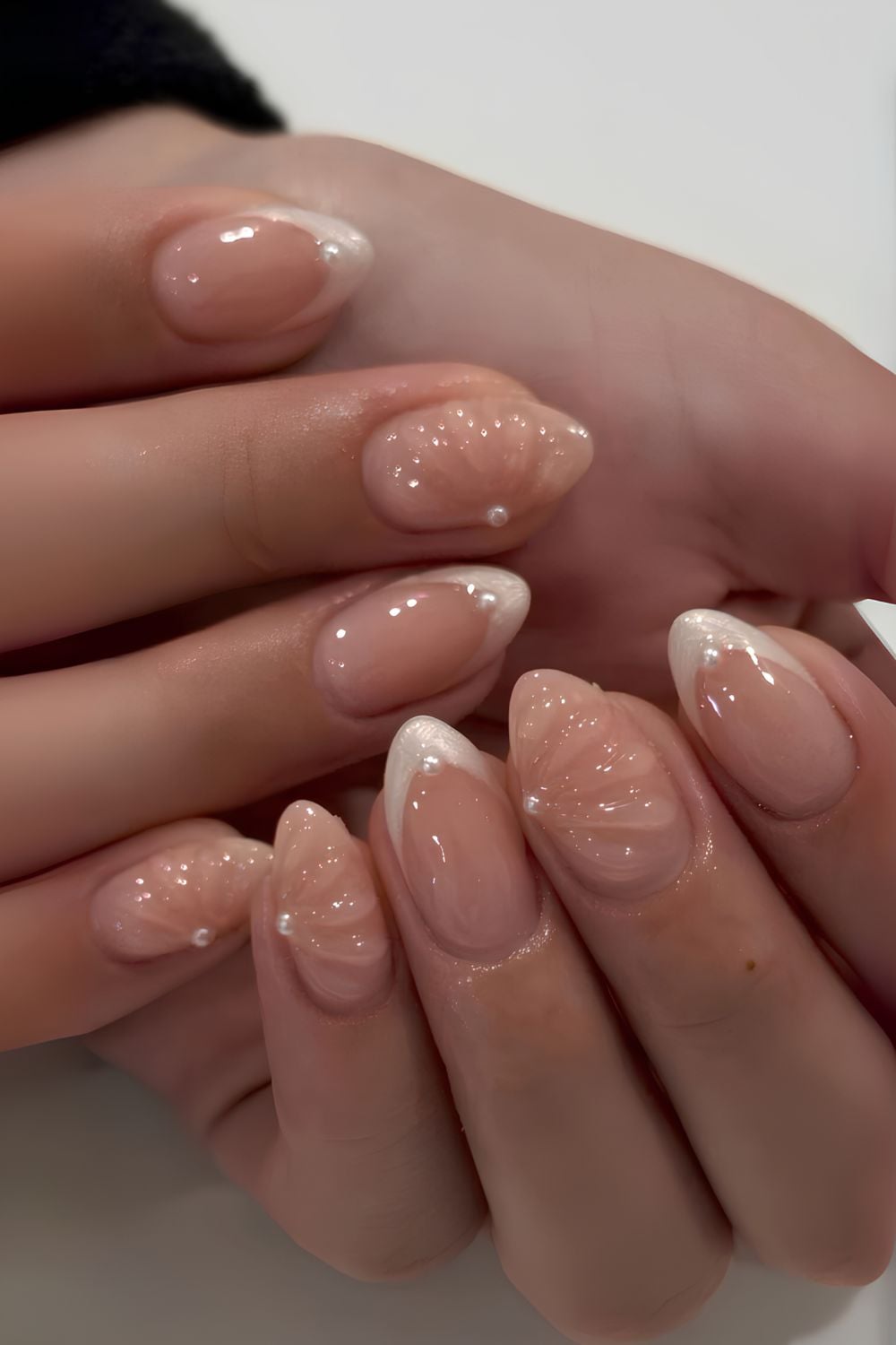 White French mani with pearl and shell ridge art