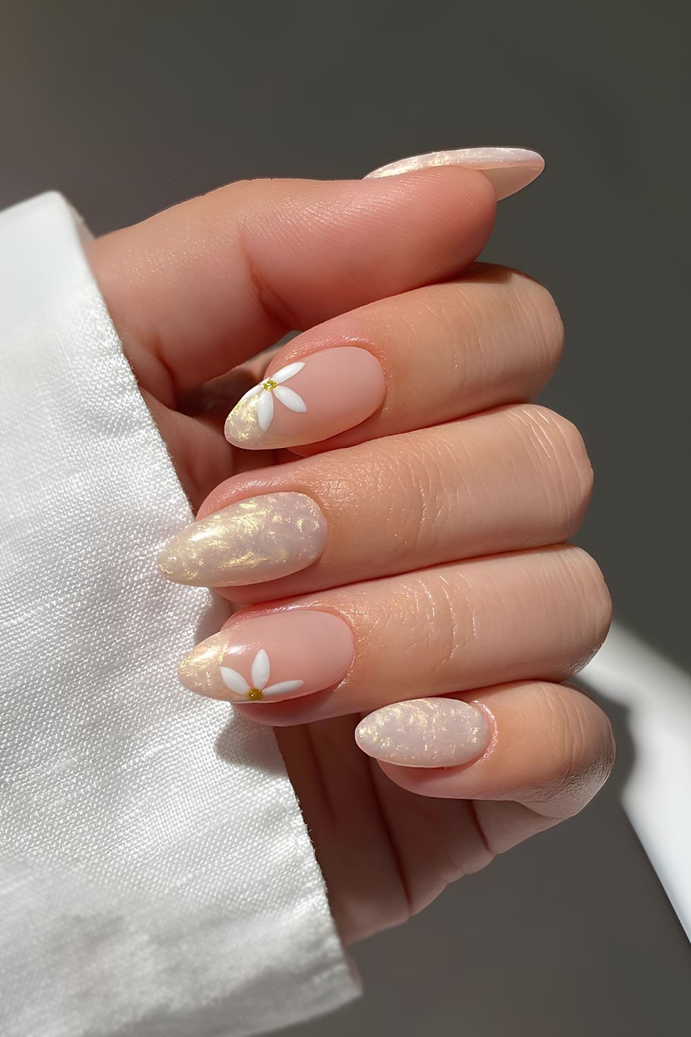 White pearl nails with flowers